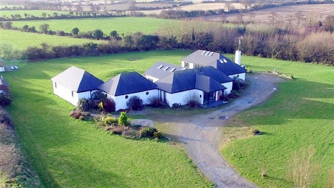 Sanur, Piercestown, Wexford