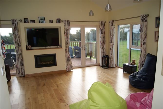Sanur, Piercestown, Wexford