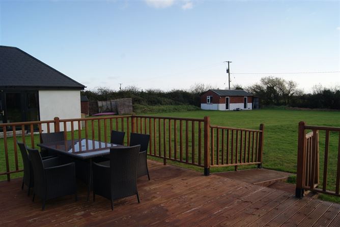 Sanur, Piercestown, Wexford