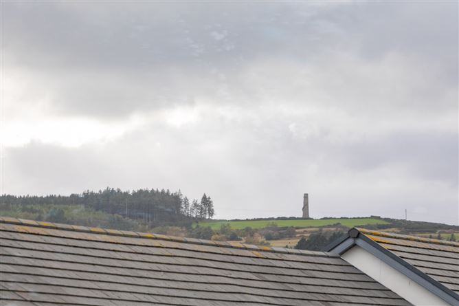 54 Woodbank, Shankill, Dublin 18