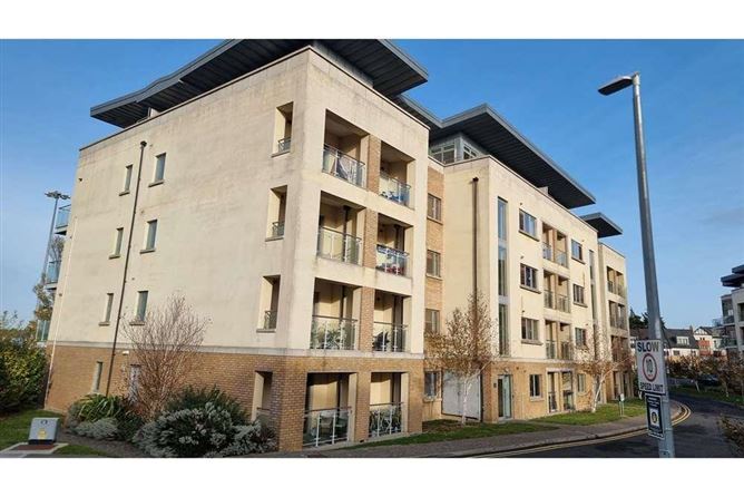 16 Oak House, Carrickmines Green, Carrickmines, Dublin 18