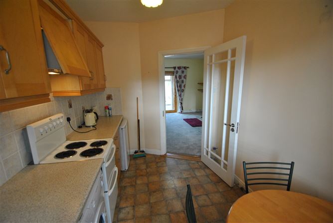 Ballyhall, Roscrea, Co.Tipperary