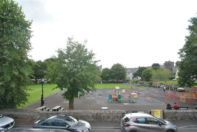 Ballyhall, Roscrea, Co.Tipperary