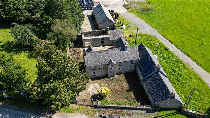Stone Farmhouse on 1 acre, The Viaduct, Borris, Carlow