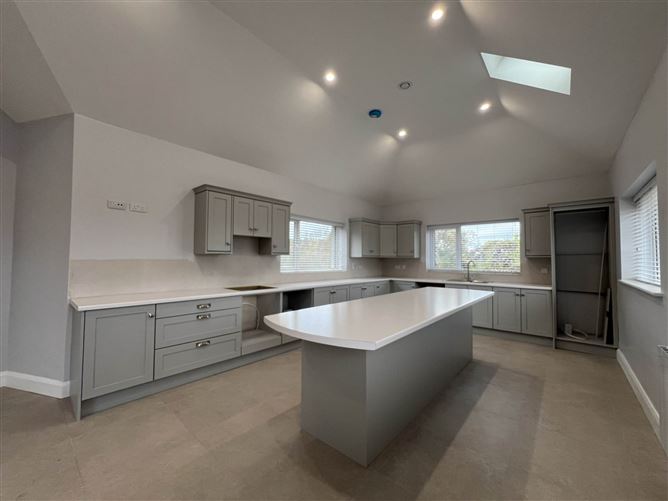 The Boreen, Ardfinnan, County Tipperary