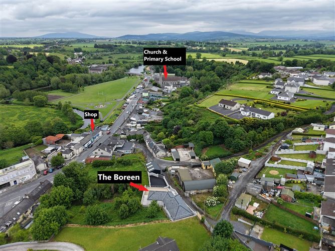 The Boreen, Ardfinnan, County Tipperary
