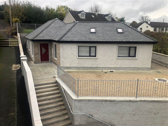 The Boreen, Ardfinnan, County Tipperary