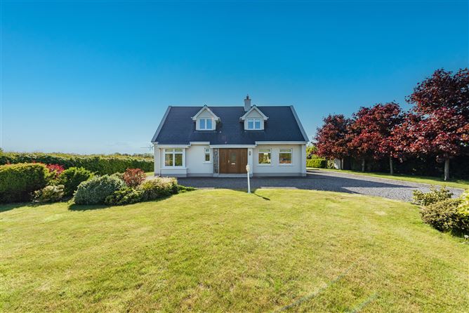 Martinstown on c. 0.41 Acre, Curragh, Kildare