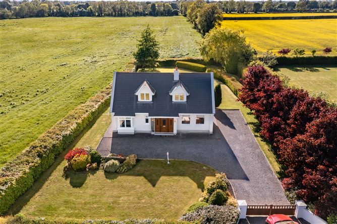Martinstown on c. 0.41 Acre, Curragh, Kildare
