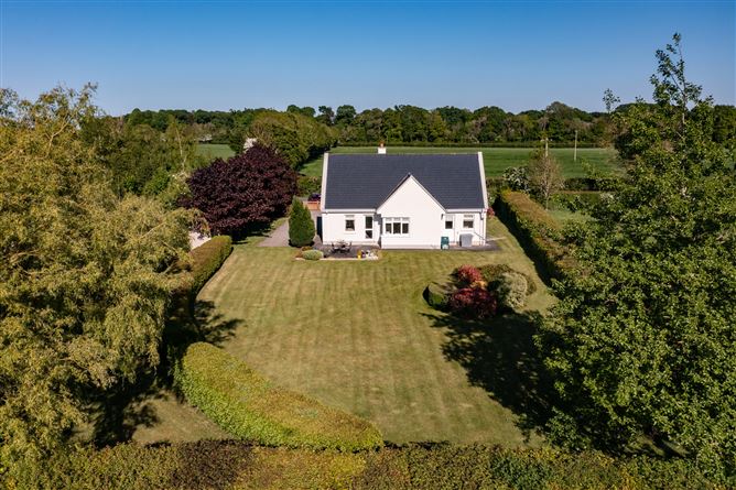 Martinstown on c. 0.41 Acre, Curragh, Kildare