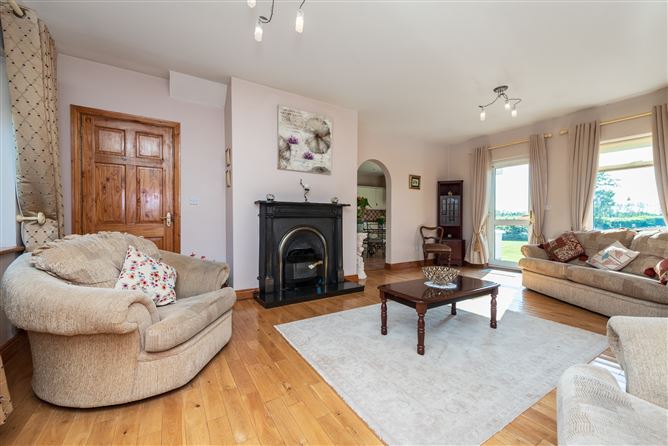 Martinstown on c. 0.41 Acre, Curragh, Kildare