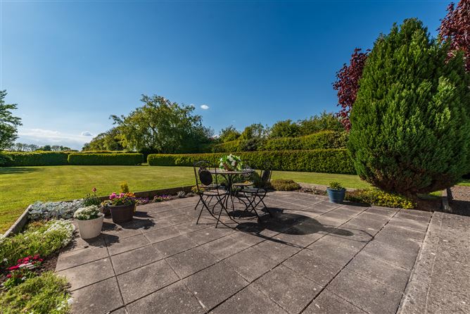 Martinstown on c. 0.41 Acre, Curragh, Kildare