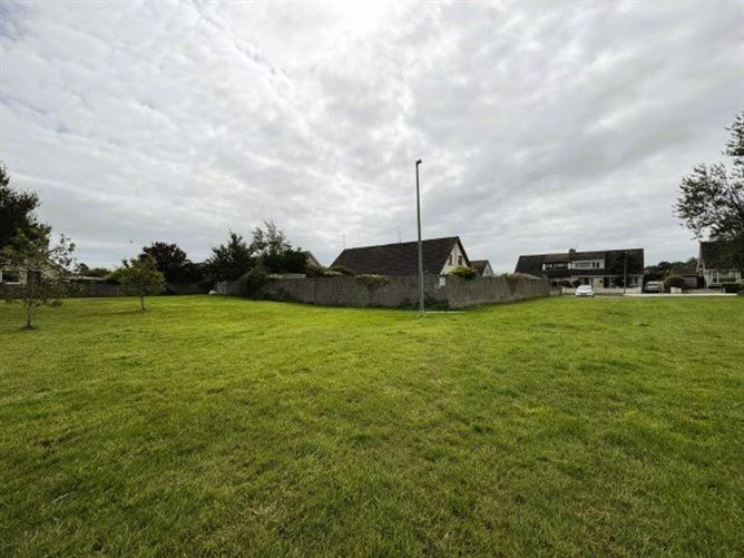 21 Roselawn, Tramore, Co. Waterford