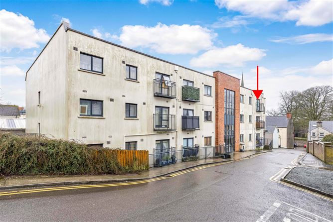 22 Johnston Court, Church Street, Cavan