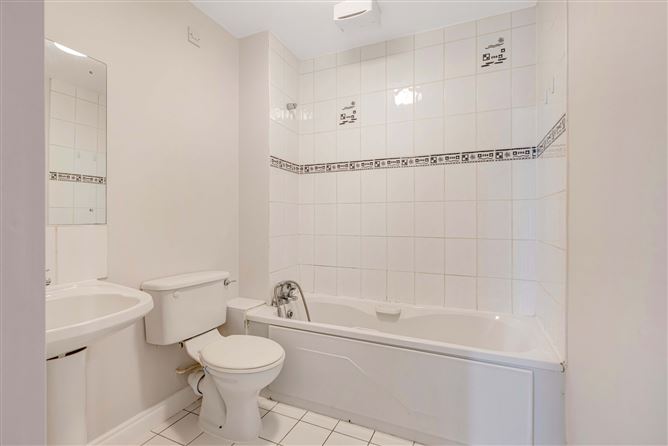 22 Johnston Court, Church Street, Cavan