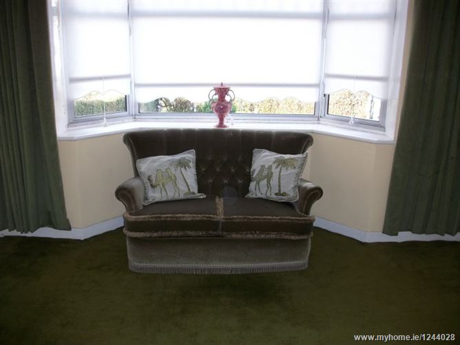 Photo 13 of 17 — 27 Shanowen Avenue, Santry, Dublin 9