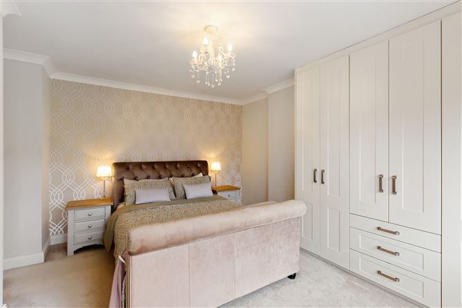 5 Kingston Lawn, Ballinteer, Dublin 16