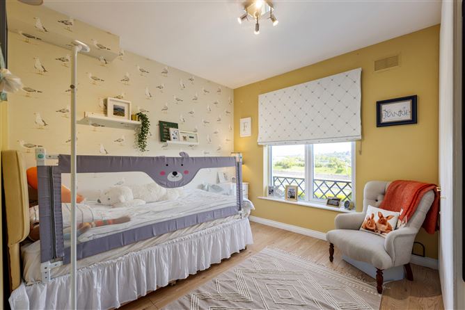 https://photos-a.propertyimages.ie/media/8/2/1/4929128/fe7f4ae1-65c1-4315-afa8-caad0fee1b1f_l.jpg