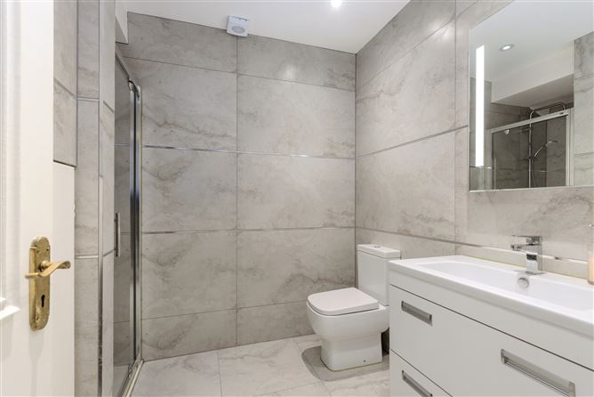 https://photos-a.propertyimages.ie/media/8/2/1/4929128/fe7f4ae1-65c1-4315-afa8-caad0fee1b1f_l.jpg