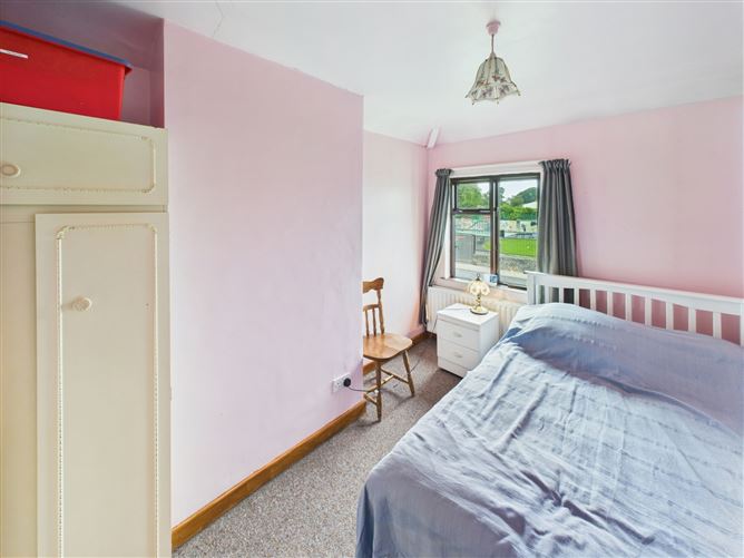 111 St. Josephs Park, Nenagh, Co. Tipperary