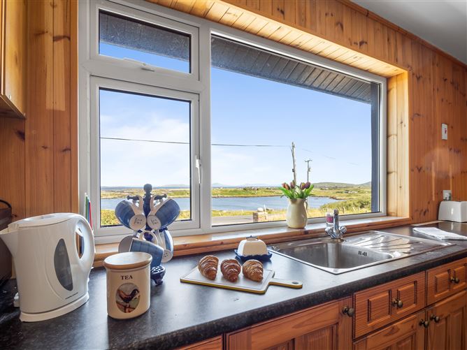 Hughs Cottage Sea Lake Views to Steal Your Heart,H71WP73, Cleggan, Galway