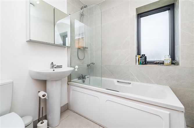 102 Grand Canal Wood, Allenwood, Co. Kildare