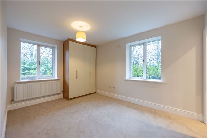 38 Ballintyre Grove, Ballinteer,   Dublin 16