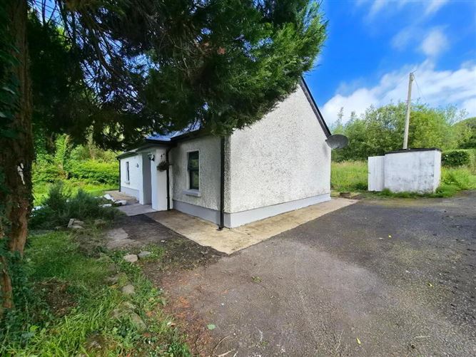Photo 22 of 34 — Corgar Cottage, Gorvagh, Carrick-On-Shannon, Leitrim