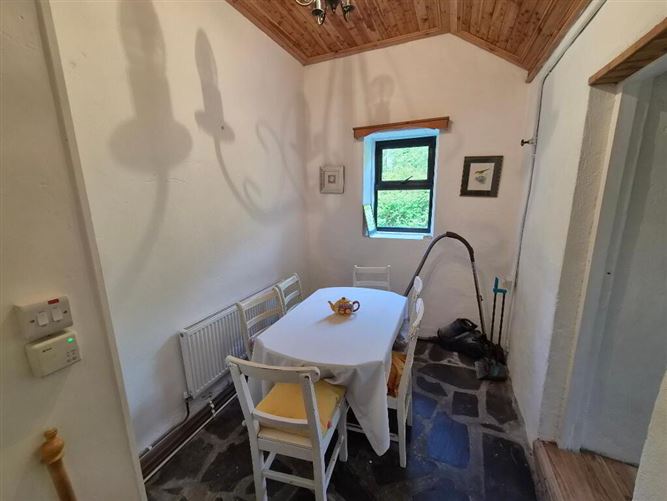Photo 14 of 34 — Corgar Cottage, Gorvagh, Carrick-On-Shannon, Leitrim