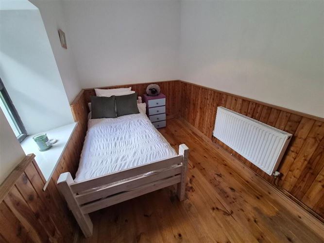 Photo 13 of 34 — Corgar Cottage, Gorvagh, Carrick-On-Shannon, Leitrim