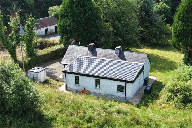 Photo 25 of 34 — Corgar Cottage, Gorvagh, Carrick-On-Shannon, Leitrim