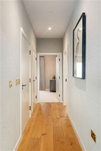 8 Woodlands Grove, Blackrock, Dublin