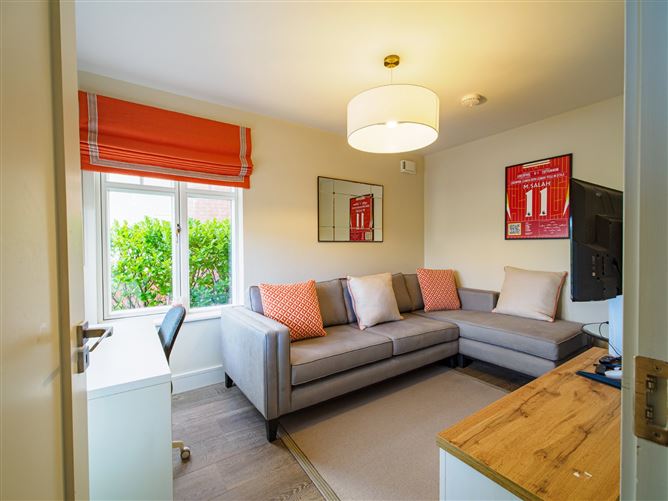 2 Manor Brook, Adare, Co. Limerick