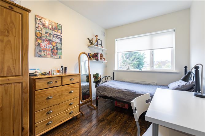 16 Fairbrook Lawn, Rathfarnham, Dublin 14