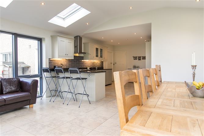 16 Fairbrook Lawn, Rathfarnham, Dublin 14