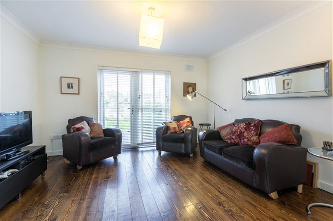16 Fairbrook Lawn, Rathfarnham, Dublin 14