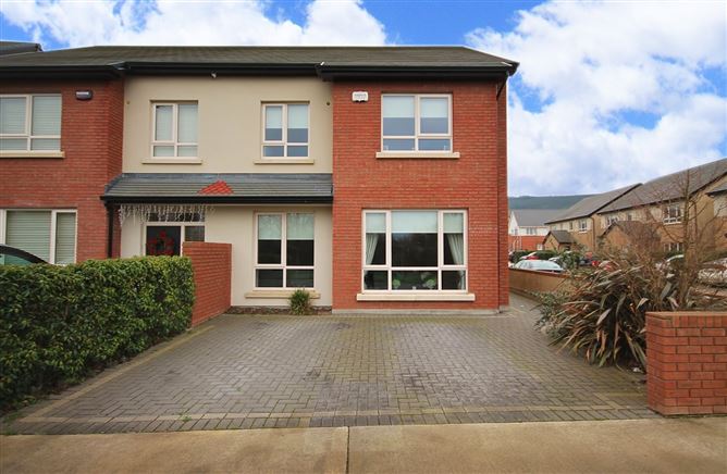 10 Dodderbrook Park, Ballycullen, D24