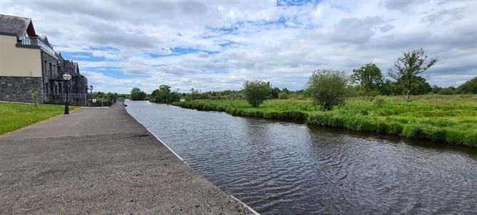 51 Leitrim Marina, Leitrim Village, Leitrim