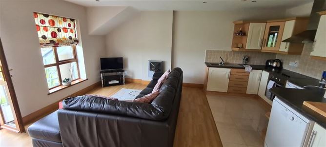 51 Leitrim Marina, Leitrim Village, Leitrim