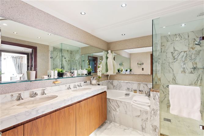Residence 18, InterContinental Hotel, Simmonscourt Road, Ballsbridge, Dublin 4