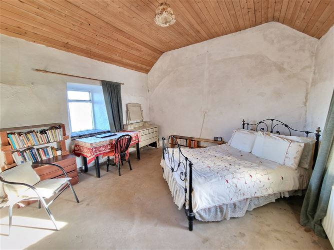 Aran View Cottage, Doonagore, Doolin, Co. Clare