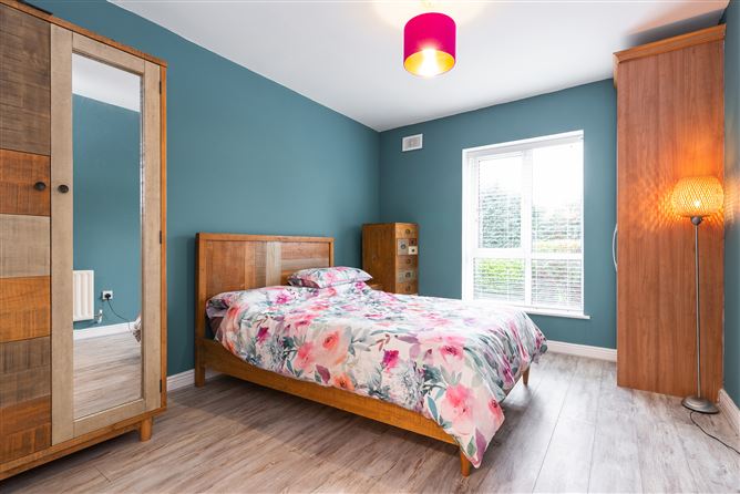65 Beechdale Court, Ballycullen, Dublin 24