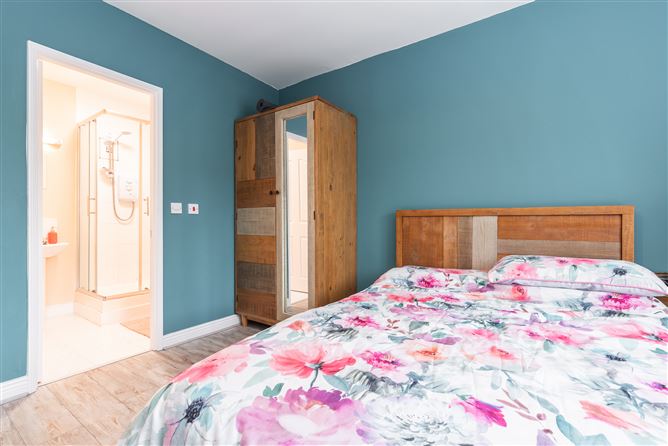 65 Beechdale Court, Ballycullen, Dublin 24