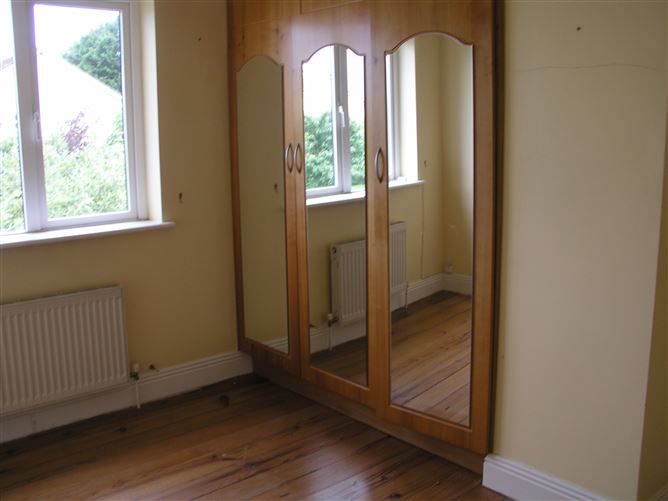 2 Mooreville Estate, Rathdowney, Laois