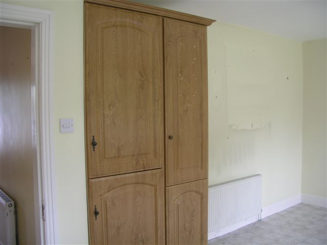 2 Mooreville Estate, Rathdowney, Laois