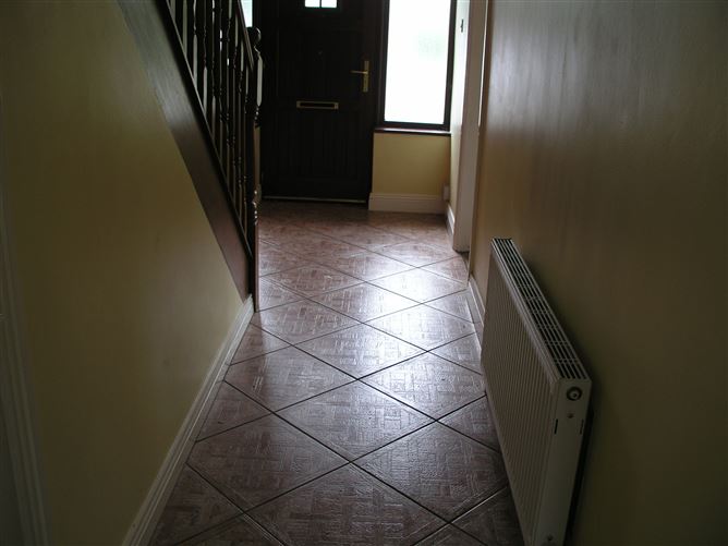 2 Mooreville Estate, Rathdowney, Laois