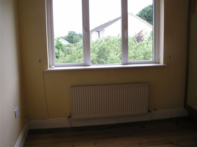2 Mooreville Estate, Rathdowney, Laois