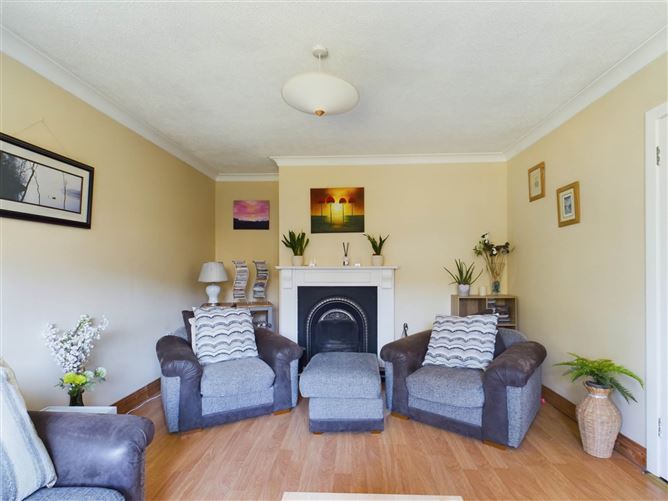 27 Oak Lawns, Athy, County Kildare