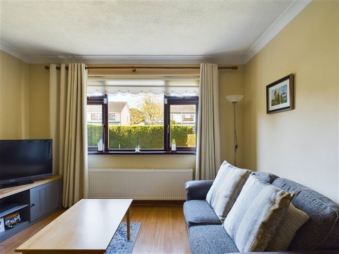 27 Oak Lawns, Athy, County Kildare
