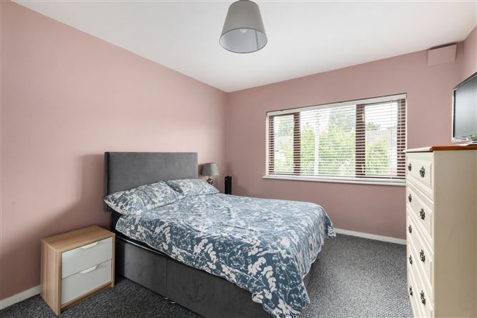 118 Taney Crescent, Goatstown, Dublin 14